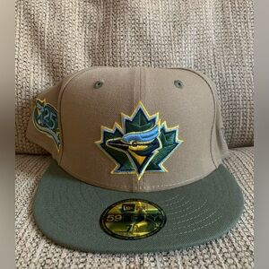 Men's New Era Toronto Blue Jays Team AKA 59FIFTY Fitted Hat - SIZE 7 3/4 NEW Cap